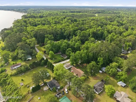 175 Pine Cone Lane Blounts Creek NC 27814