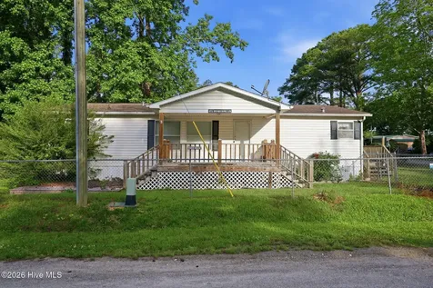 175 Pine Cone Lane Blounts Creek NC 27814