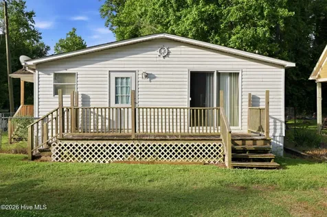 175 Pine Cone Lane Blounts Creek NC 27814