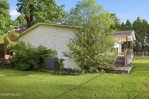 175 Pine Cone Lane Blounts Creek NC 27814