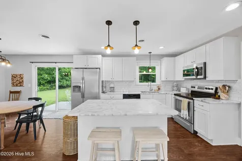103 Vandergrift Drive Jacksonville NC 28540