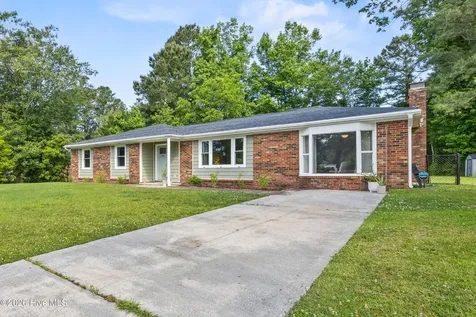 103 Vandergrift Drive Jacksonville NC 28540