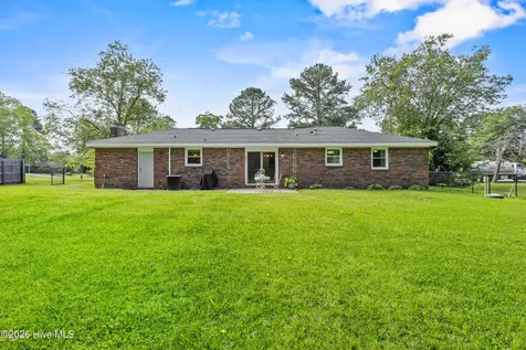 103 Vandergrift Drive Jacksonville NC 28540