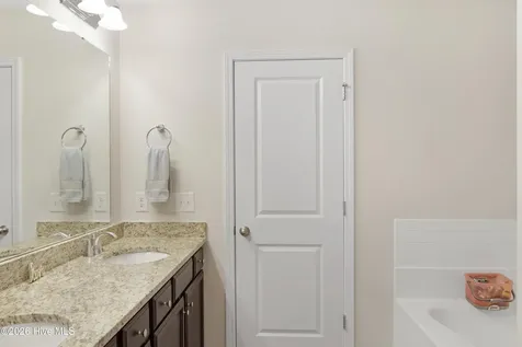742 Aria Lane Hubert NC 28539