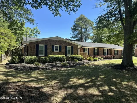 1304 Dogwood Lane Laurinburg NC 28352