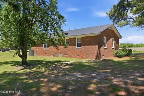 1165 Old Snow Hill Road Grifton NC 28530