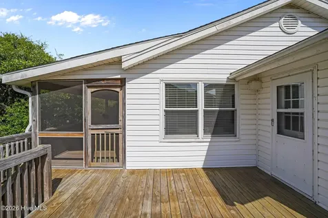 212 SE 78th Street Oak Island NC 28465