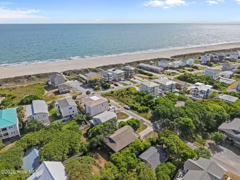 212 SE 78th Street Oak Island NC 28465