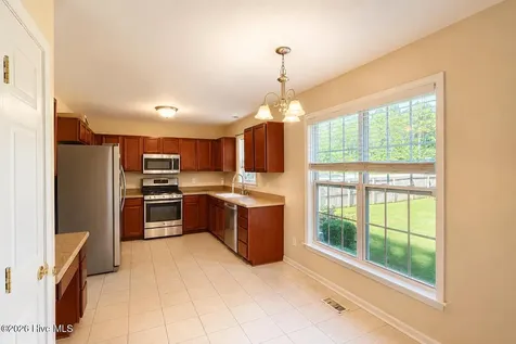 216 Burning Tree Lane Jacksonville NC 28546