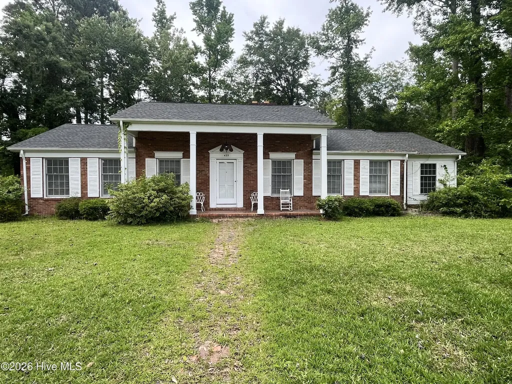 435 Edgewood Circle Whiteville NC 28472
