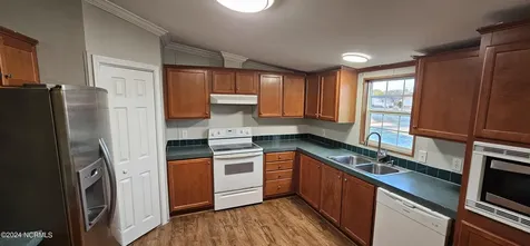 114 Pittman Road Hubert NC 28539
