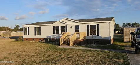 114 Pittman Road Hubert NC 28539