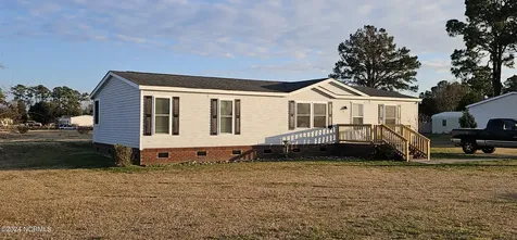 114 Pittman Road Hubert NC 28539