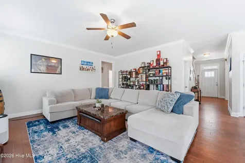 476 Landsdowne Circle Hampstead NC 28443