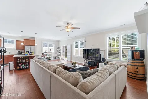 476 Landsdowne Circle Hampstead NC 28443