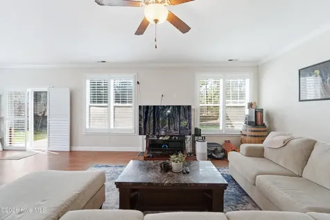 476 Landsdowne Circle Hampstead NC 28443