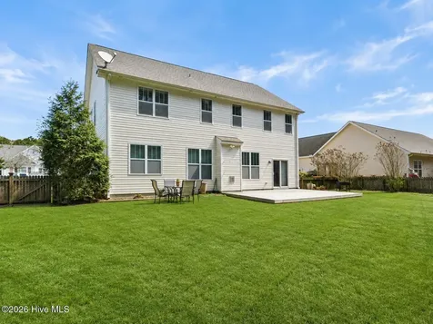 476 Landsdowne Circle Hampstead NC 28443