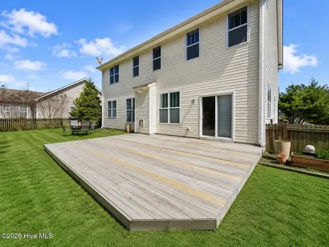 476 Landsdowne Circle Hampstead NC 28443