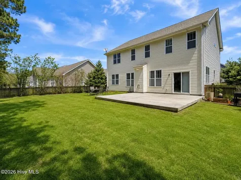 476 Landsdowne Circle Hampstead NC 28443