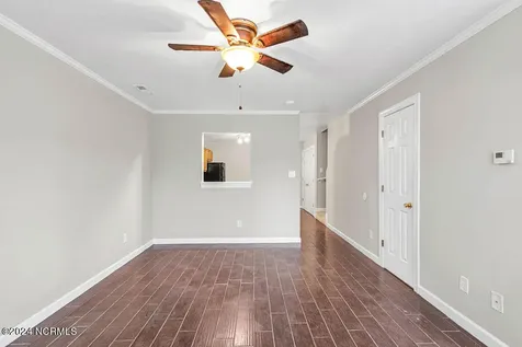 300 Streamwood Drive Jacksonville NC 28546