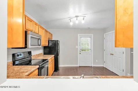300 Streamwood Drive Jacksonville NC 28546
