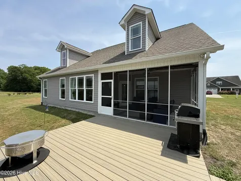 415 Antioch Lakes Road New Bern NC 28560