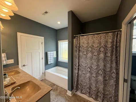 415 Antioch Lakes Road New Bern NC 28560