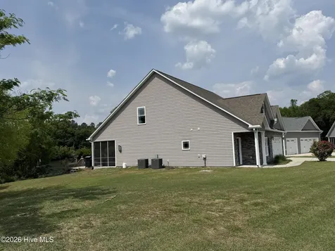 415 Antioch Lakes Road New Bern NC 28560