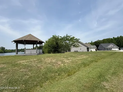 415 Antioch Lakes Road New Bern NC 28560