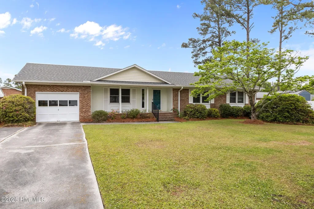 902 Hedrick Boulevard Morehead City NC 28557