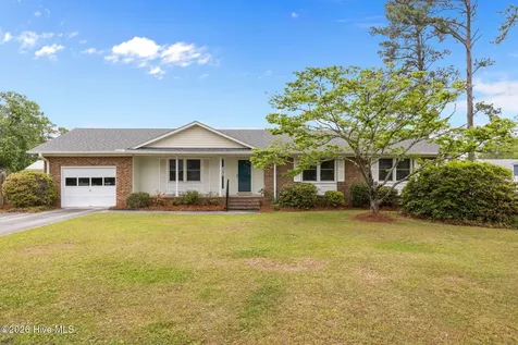 902 Hedrick Boulevard Morehead City NC 28557