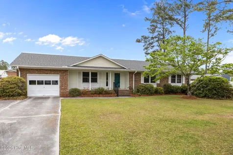 902 Hedrick Boulevard Morehead City NC 28557