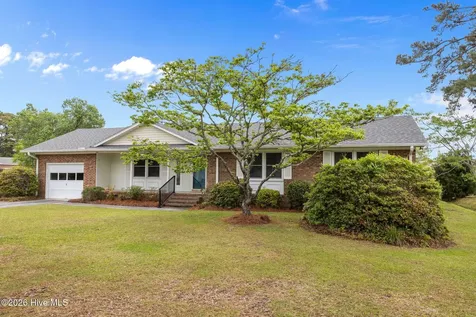 902 Hedrick Boulevard Morehead City NC 28557
