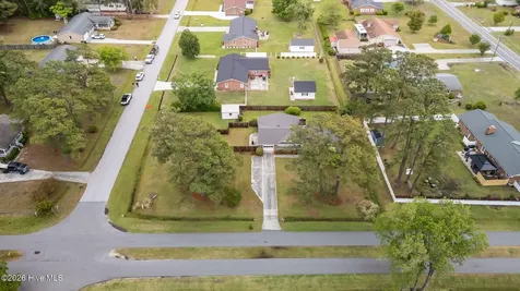 902 Hedrick Boulevard Morehead City NC 28557