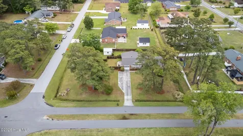 902 Hedrick Boulevard Morehead City NC 28557
