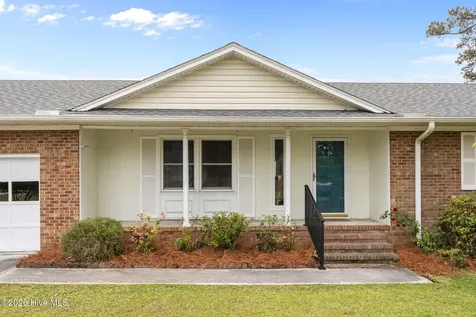 902 Hedrick Boulevard Morehead City NC 28557