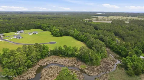 122 Davis Field Court Oriental NC 28571