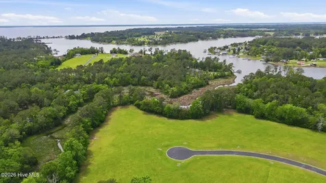 122 Davis Field Court Oriental NC 28571