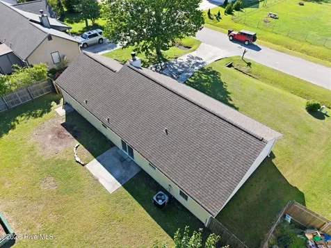 143 Glenwood Drive Hubert NC 28539