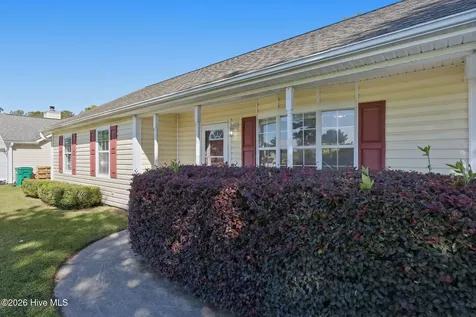 143 Glenwood Drive Hubert NC 28539