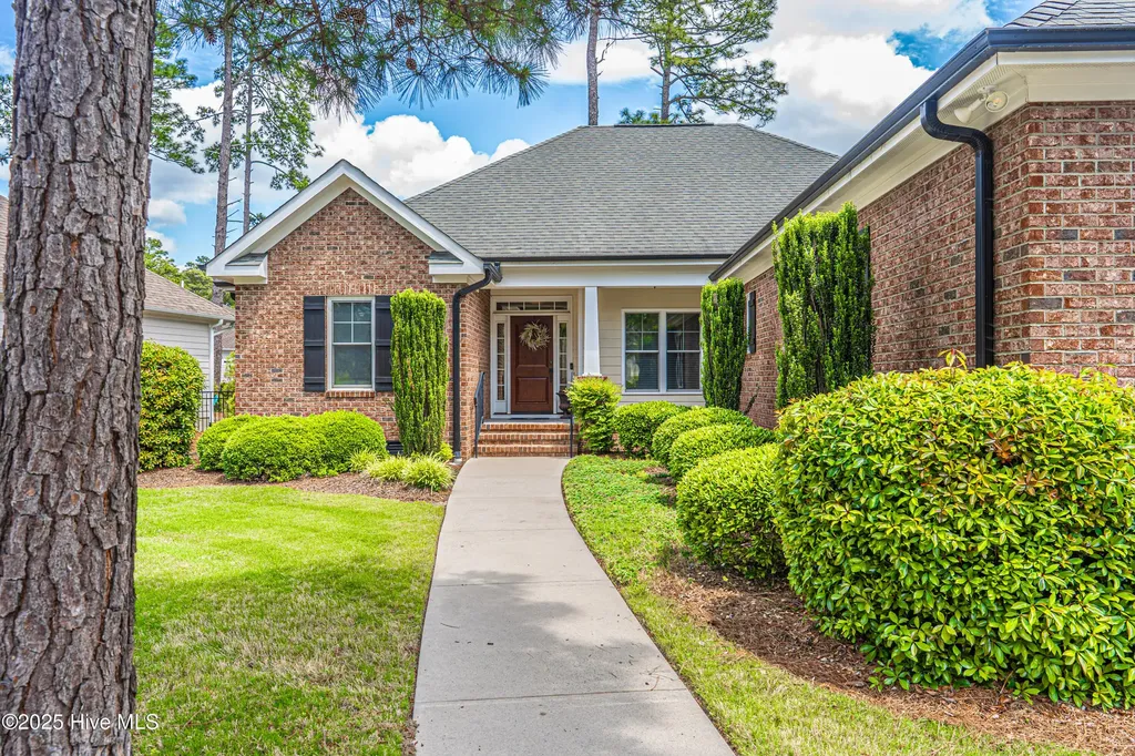 201 Sundew Court Southern Pines NC 28387