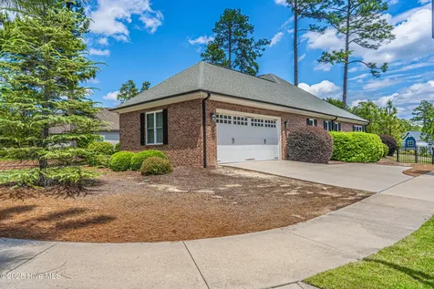 201 Sundew Court Southern Pines NC 28387