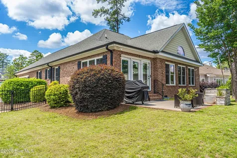 201 Sundew Court Southern Pines NC 28387