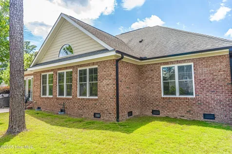 201 Sundew Court Southern Pines NC 28387