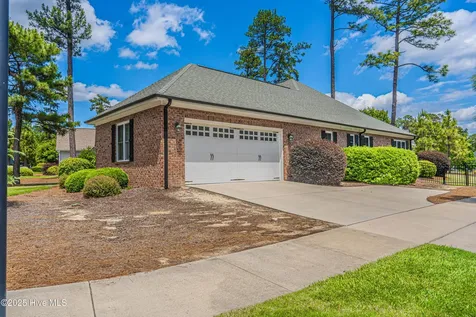 201 Sundew Court Southern Pines NC 28387
