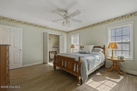 1806 Tree Shore Circle SW Ocean Isle Beach NC 28469