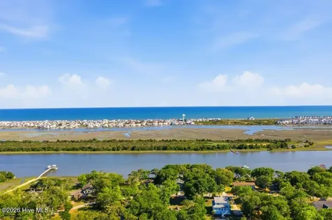 1806 Tree Shore Circle SW Ocean Isle Beach NC 28469