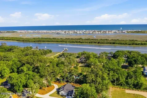 1806 Tree Shore Circle SW Ocean Isle Beach NC 28469