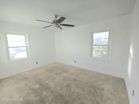 909 Clyde Drive Jacksonville NC 28540