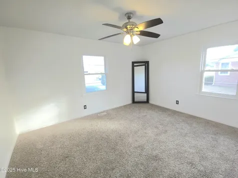909 Clyde Drive Jacksonville NC 28540